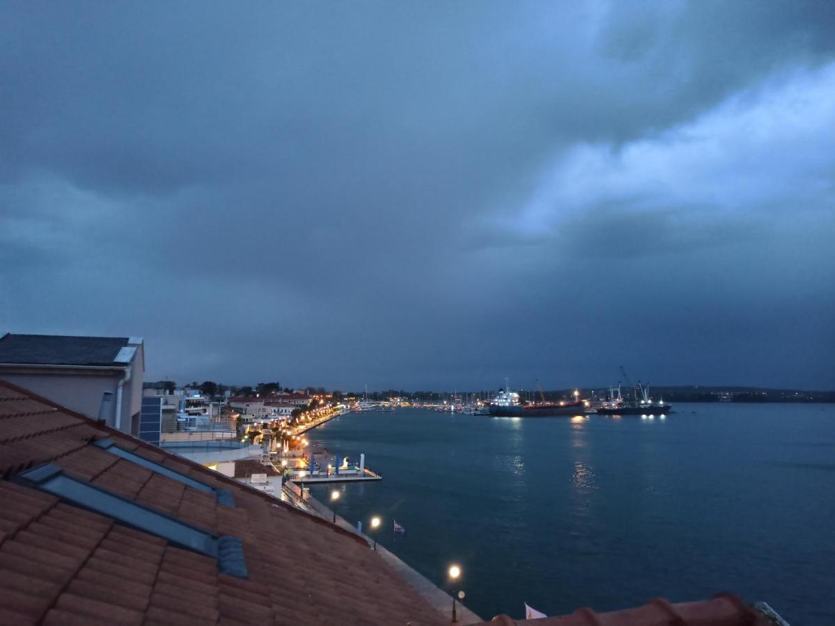 Ab Preveza Apartments -15 Meters Over The Sea Ngoại thất bức ảnh