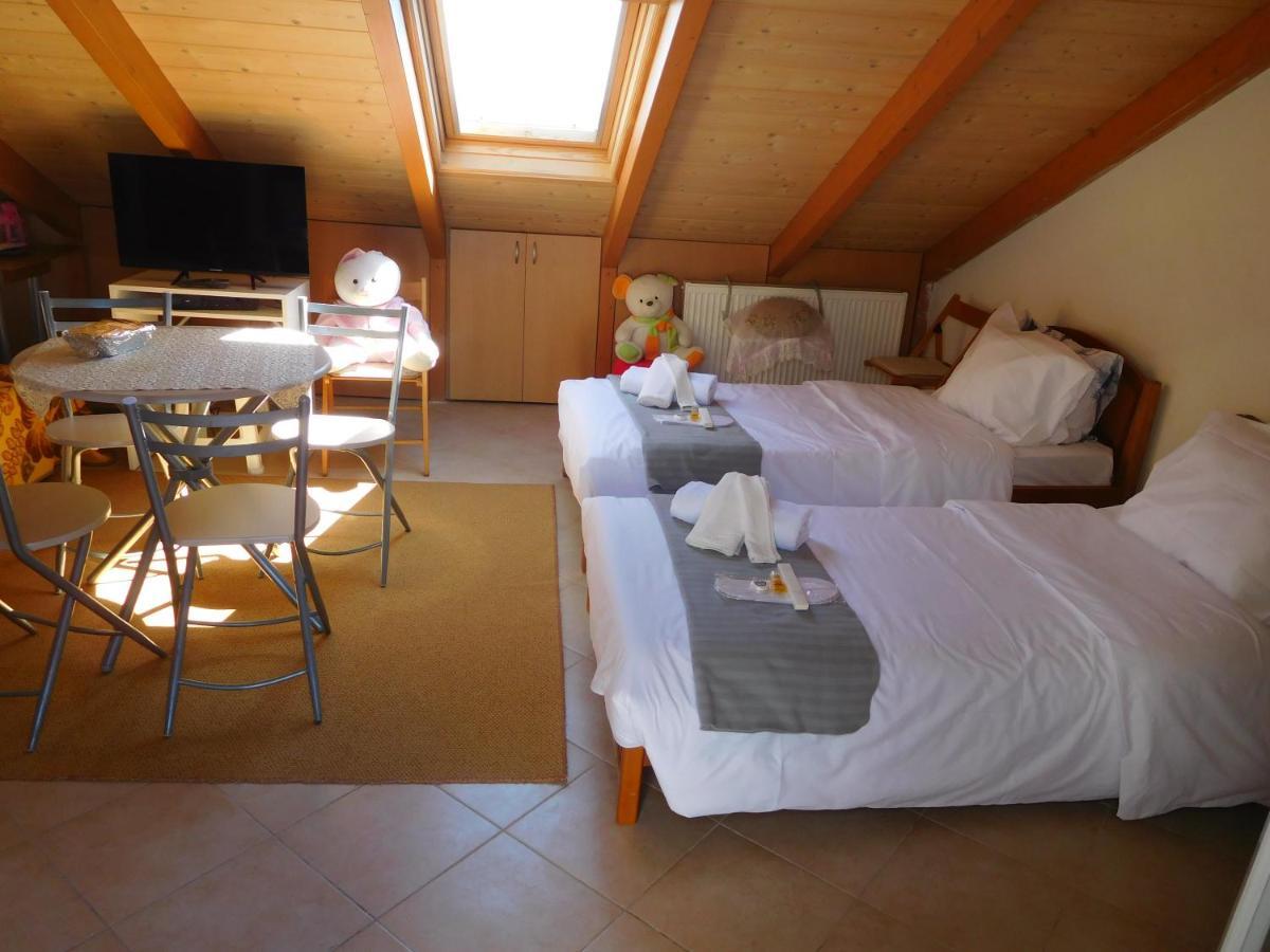 Ab Preveza Apartments -15 Meters Over The Sea Ngoại thất bức ảnh